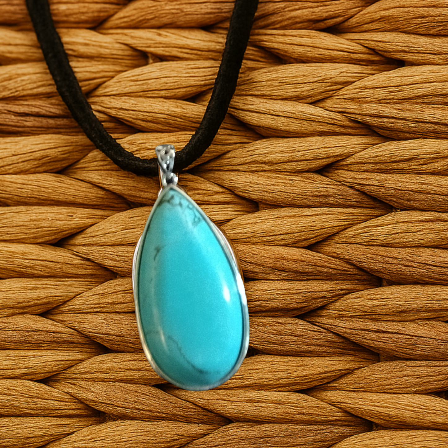 Title: Southwestern Oval Turquoise Pendant Necklace – Black Cord Statement Jewelry